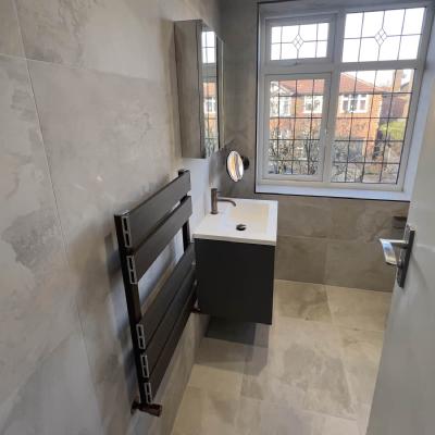 modern stone tiles in the bathroom